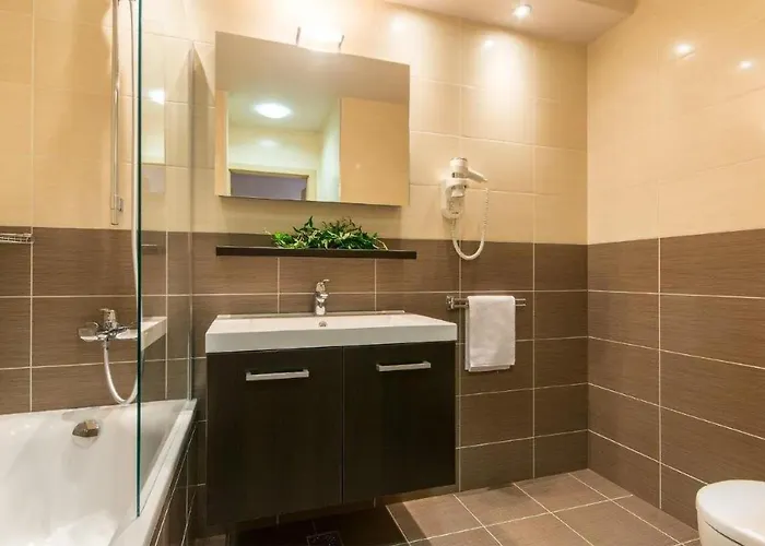 Stunning Apartment In Molunat With Wifi Appartamento *