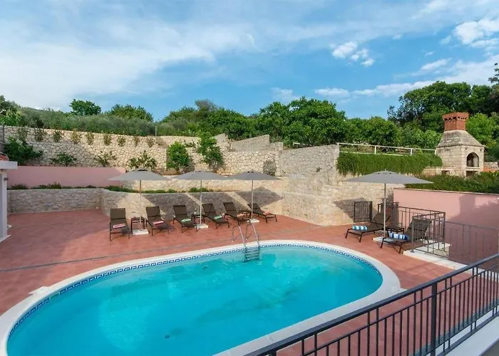 Stunning Apartment In Molunat With Wifi Appartamento *