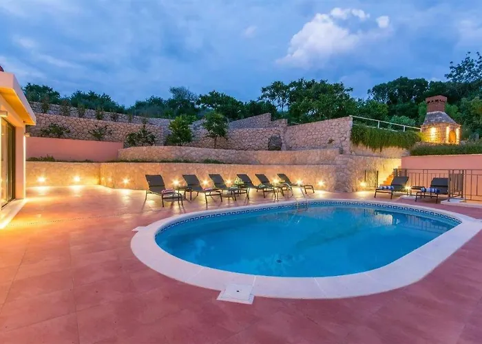 Appartamento Stunning Apartment In Molunat With Wifi Molunat
